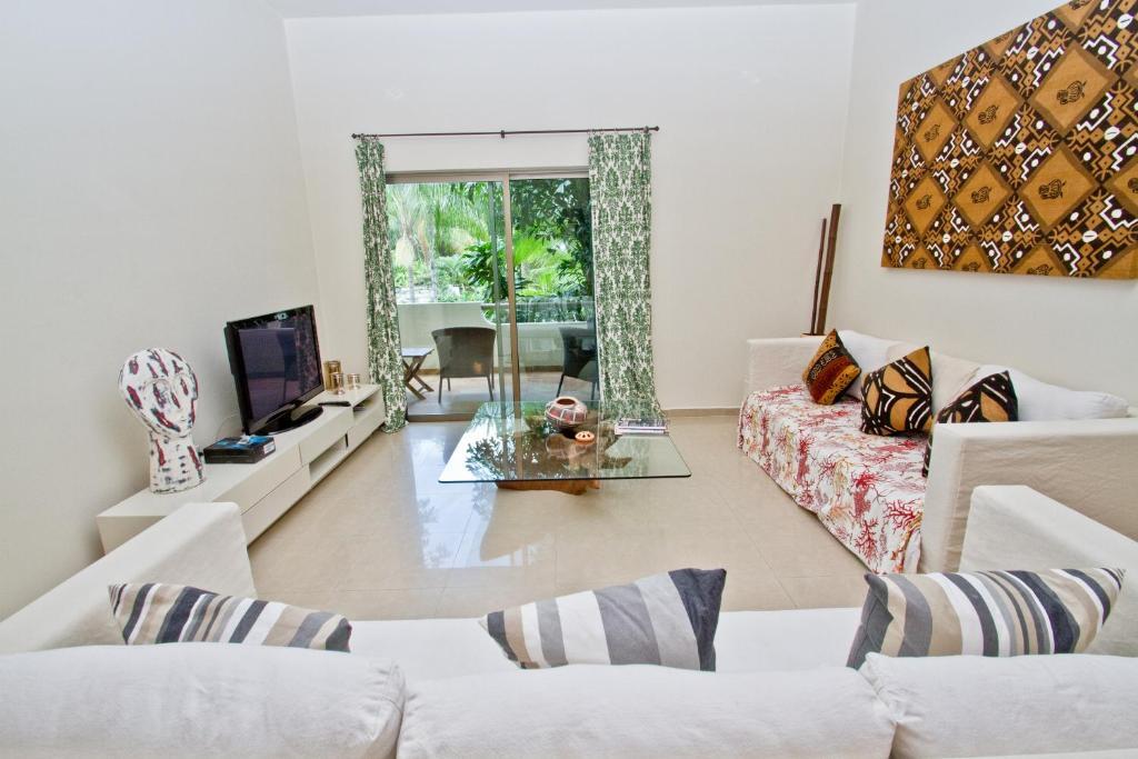 Aparthotel Palmar Del Sol