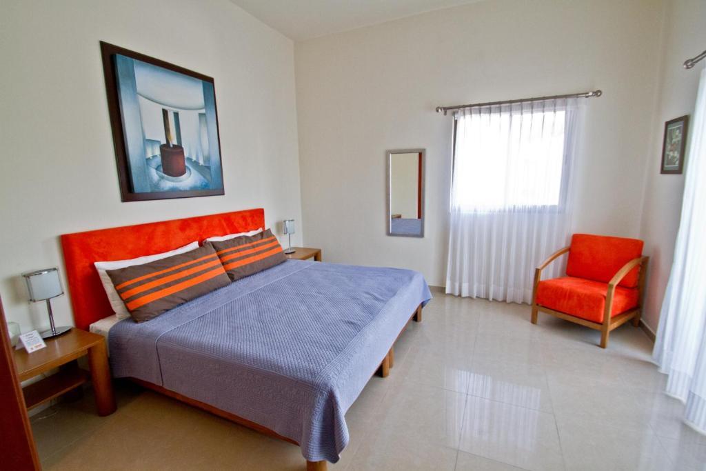 Apartahotel Palmar Del Sol